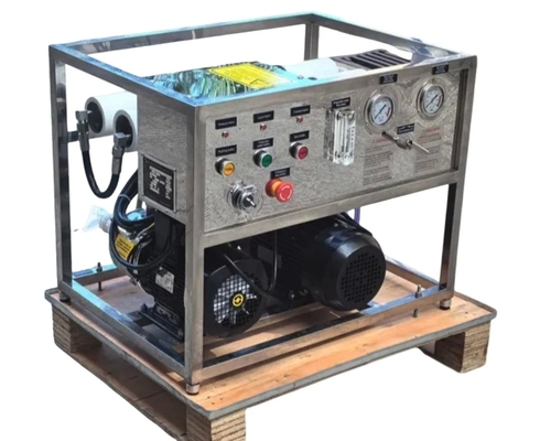 Compact Seawater Desalination System for Outdoor and Emergency Use